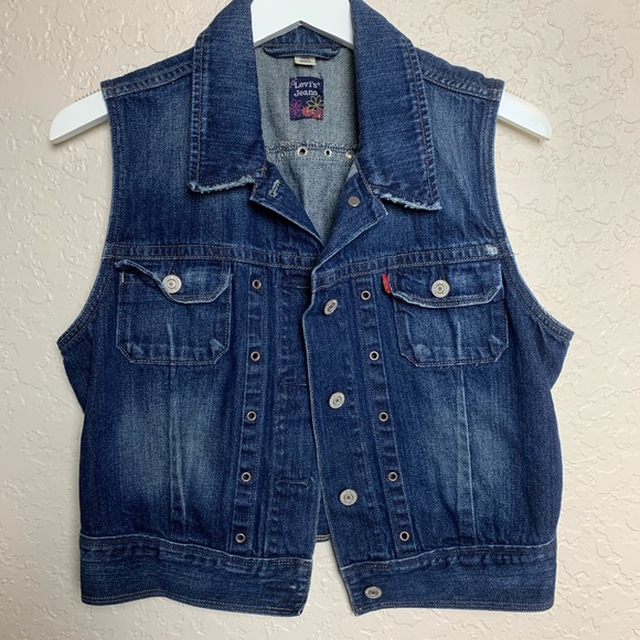Levi's Jackets & Blazers - Levis Denim Jean Vest Size Large